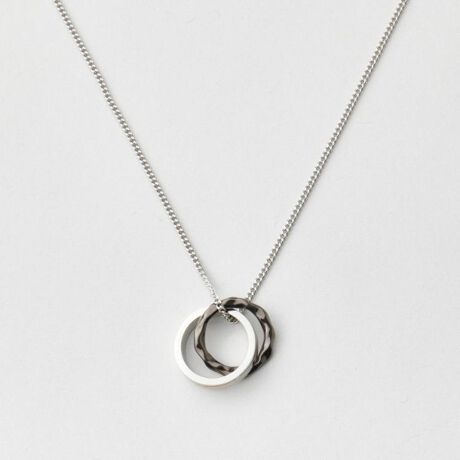 [^ԁFG8704878]u֗Ɣ𗼗lCWOlbNXBX^COy݂ȂAKlz_[ƂĂ􂵂܂BvyfUC|CgzlCWOlbNX | G̃X^Cƕ֗˔ACe^JOɃG|3F񂾐ꂽfUCƃEG[uOWO\̃lbNX́AlJWAX^Cɂ҂BɁAKlz_[ƂĂg֗łBE006J[iVo[j̃CJ[FO[AubNACguEE506J[iVo[n4j̃CJ[FXJCu[AO[ACgO[E606J[iVo[n5j̃CJ[FCG[AbhAIW1D X^CbVWOfUC̃lbNX́A^J̃Cɗ܂ꂽ3F̃G|؂₩Ă܂BEG[uOƂ̃Rrl[VAGKg_Ȉۂ^AǂȃX^Cɂ}b`܂B2D Klz_[ƂĂ̋@\̃lbNX́AĂɂ̓TOXAi̓[fBOOX|邱Ƃł郁Klz_[ƂĂ􂵂܂ByɃOX^ׂ邽߁AZł֗Ɏgpł܂B3D lJWÃANZgVvTVcuEXɍ킹邾ŁAꂽX^CBl͋̕CۂȂIȕ\ł邱̃lbNX́AȂ̃R[fBl[gwĂ܂B4D MtgɂœKŎpIȂ̃ACéAFl؂ȕւ̃MtgƂĂ΂邱ƊԈႢȂBʂȓ̂jɂ҂łBƖ̊֌WɂAۂFČꍇ܂B܂Ap\REX}[gtHȂǂ̊ɂA኱iƉ摜̃J[قȂꍇ܂B