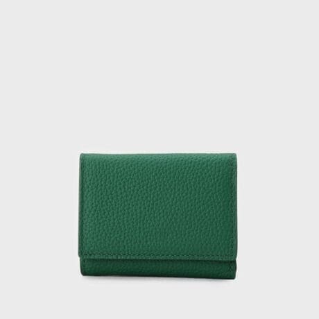 [^ԁFG8701204]X^_[higɓރ\tgU[NEW STANDARDyfUC|Cgzî\tgVNU[̗pX^_[h3܂RpNgzłB\tgȃ^b`̃U[ׂ̎ɁAcnAƌĂ΂܂Ԃ̊v̍ijɂɂĂ܂B3܂z̓RpNgȂAD܂ȂȂŎ[ł֗ȃTCYBo|ɏobOƂ嗬ɂȂ錻݁AlCオĂĂ̂RpNgEHbgłB̌^Ȃm̃|PbgɓĂяoȂSA|PbgɓẴ\tgVNȂLYڗɂ̂ňSłBX^_[hȃACe炱AgāAÔȂU[I肵܂BJ[͑Iׂ4FWJBX^_[hȂ̂炠ăIWlC̃O[Ȃǂ̑N₩ȃJ[߂ŁAMtgɂ҂̍złBED~1AK~1AJ[h|Pbg~7WEBƈꕔX܌WJ̏iƂȂ܂B؂ȕւ̃MtgƂĂE߂łBƖ̊֌WɂAۂFČꍇ܂B܂Ap\REX}[gtHȂǂ̊ɂA኱iƉ摜̃J[قȂꍇ܂B