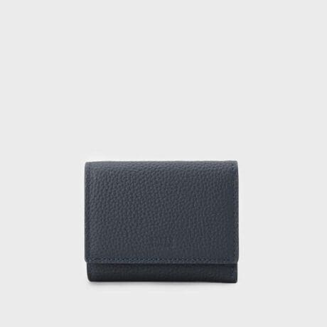 [^ԁFG8701204]X^_[higɓރ\tgU[NEW STANDARDyfUC|Cgzî\tgVNU[̗pX^_[h3܂RpNgzłB\tgȃ^b`̃U[ׂ̎ɁAcnAƌĂ΂܂Ԃ̊v̍ijɂɂĂ܂B3܂z̓RpNgȂAD܂ȂȂŎ[ł֗ȃTCYBo|ɏobOƂ嗬ɂȂ錻݁AlCオĂĂ̂RpNgEHbgłB̌^Ȃm̃|PbgɓĂяoȂSA|PbgɓẴ\tgVNȂLYڗɂ̂ňSłBX^_[hȃACe炱AgāAÔȂU[I肵܂BJ[͑Iׂ4FWJBX^_[hȂ̂炠ăIWlC̃O[Ȃǂ̑N₩ȃJ[߂ŁAMtgɂ҂̍złBED~1AK~1AJ[h|Pbg~7WEBƈꕔX܌WJ̏iƂȂ܂B؂ȕւ̃MtgƂĂE߂łBƖ̊֌WɂAۂFČꍇ܂B܂Ap\REX}[gtHȂǂ̊ɂA኱iƉ摜̃J[قȂꍇ܂B