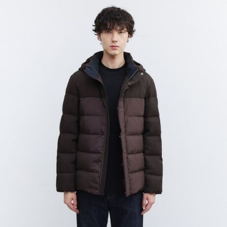 [^ԁF93154020]ّfނ̑gݍ킹ۓIȃ_Eu]yfUC|CgzȂ₩ȂŃ\bhȍ@ƃE[fނ̔zF؂ւ̃_Eu]Bĝɍ킹̓Iȃp^[ɂXbLƂVGbgɐ݌vBƂă^Cgɂ͂ĂȂ̂ŃJWAȒSn𖡂킦AlXȃCi[킹悤ɂƂȂĂ܂B܂At[h͎OłAR[fBl[g̃eCXgV[ɍ킹AW\ƂȂĂ܂BVvȃfUCƃVGbgɗJ[OŁAl̃JWAACeɎdグ_Eu]́ALxȃJ[WJACɓ1łCɓ̃R[fBl[g𐥔񂨊y݂ByfށEzE[fނ͎RȎƎG肪̍@fނ̗pBcC[hCNȎ~V[YɃ}b`BnTCh͔荂x̃|GXefނ͕\ʂ̃M}AJWAN[ȃX^C܂œ݂₷łBy߃X^COzJWAtH[}܂ŕLX^CɑΉ\Bfj`mpcƍ킹ăfC[JWAɁA܂XbNXVcƑgݍ킹ꂢ߂ȃX^CO߂łBƖ̊֌WɂAۂFČꍇ܂B܂Ap\REX}[gtHȂǂ̊ɂA኱iƉ摜̃J[قȂꍇ܂B