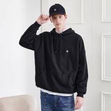 【LIMITED】ワンポイント刺繍スウェットパーカー