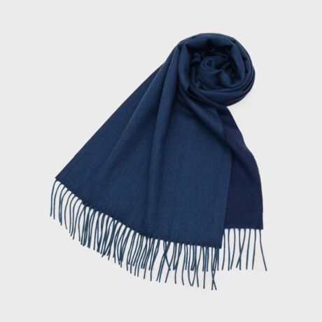 [^ԁF07004200]xr[JV~100ŐDꂽAVvŏiȃVOo[}t[BLȔGƏi_̒ǧByfUC|Cgz̃xr[JV~100̖n}t[́AǎȑfނґȈiłBJV~Ȃł͂̏_炩ƌy𑶕Ɋ̂͂Agɂxł̂ŊG߂łgKɉ߂܂B38ŏLŃVvȖnfUCB\̐FzFVOo[dlɂ邱ƂŁAǂȃt@bVX^Cɂ킹₷AŃjAXt₷LV[Ŋ􂵂܂ByfށEzu1ÑJV~Rrvꂽׂ_炩тgpJV~̒łXɊ󏭂ȑ@ۂłxr[JV~100̃}t[BƂĔɊ󏭂ő@ۂƂĂׂ߁AyƏ_炩܂B܂NƂƂŌю̂^Ȃߎ߂۔F悭Yȃ}t[ɎdオĂ܂Bт̒iKő@ۂ̖щH菜AhkHĂ܂B̉Hɂƒł̐\ɂ܂BƖ̊֌WɂAۂFČꍇ܂B܂Ap\REX}[gtHȂǂ̊ɂA኱iƉ摜̃J[قȂꍇ܂B