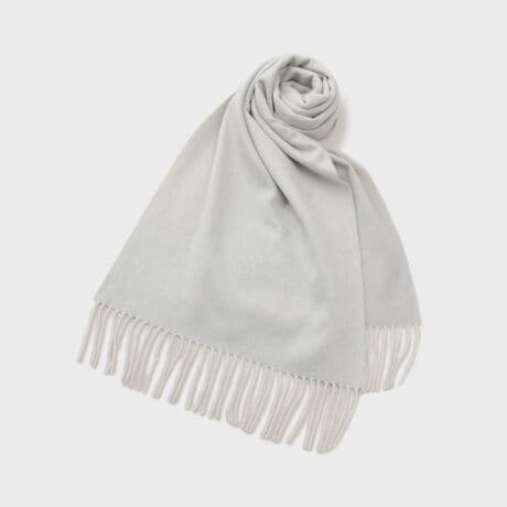 [^ԁF07004200]xr[JV~100ŐDꂽAVvŏiȃVOo[}t[BLȔGƏi_̒ǧByfUC|Cgz̃xr[JV~100̖n}t[́AǎȑfނґȈiłBJV~Ȃł͂̏_炩ƌy𑶕Ɋ̂͂Agɂxł̂ŊG߂łgKɉ߂܂B38ŏLŃVvȖnfUCB\̐FzFVOo[dlɂ邱ƂŁAǂȃt@bVX^Cɂ킹₷AŃjAXt₷LV[Ŋ􂵂܂ByfށEzu1ÑJV~Rrvꂽׂ_炩тgpJV~̒łXɊ󏭂ȑ@ۂłxr[JV~100̃}t[BƂĔɊ󏭂ő@ۂƂĂׂ߁AyƏ_炩܂B܂NƂƂŌю̂^Ȃߎ߂۔F悭Yȃ}t[ɎdオĂ܂Bт̒iKő@ۂ̖щH菜AhkHĂ܂B̉Hɂƒł̐\ɂ܂BƖ̊֌WɂAۂFČꍇ܂B܂Ap\REX}[gtHȂǂ̊ɂA኱iƉ摜̃J[قȂꍇ܂B