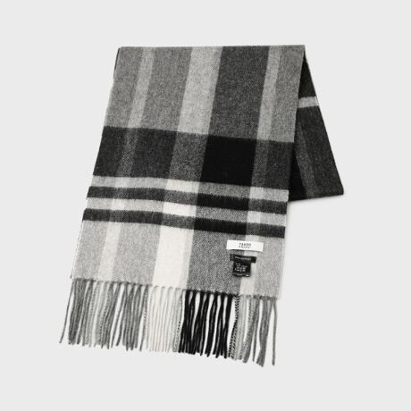 [^ԁFG8704250]~̊Dɏ؂AґȃJV~100̑啿`FbN}t[B_炩ȔGƉ˔̃}t[́AȂ̃X^Cɉ؂₩vX܂ByfUC|CgzǎȃJV~100gpBy₩łȂAƂB啿̃`FbNŁAVvȃR[fBl[gɂANZg܂Bǎ̂JV~}t[͈x݂ɂȂA~ɂ͂ȂACełBMtĝXyV{bNXɐp̃Vbp[ZbgŕtĂ̂ŁAMtgɈꉟ̖hACełByfށEzEŗǎȑfނ̃JV~gpCт߂Ă玅AAU~̎ŋNт}t[łB炩ȐGSnAґȌ̓JV~Ȃł͂̂́BLkɕxłČ^ꂵɂ̂JV~̖͂łB؂ȕւ̃MtgƂĂE߂łBƖ̊֌WɂAۂFČꍇ܂B܂Ap\REX}[gtHȂǂ̊ɂA኱iƉ摜̃J[قȂꍇ܂B