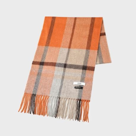 [^ԁFG8704250]~̊Dɏ؂AґȃJV~100̑啿`FbN}t[B_炩ȔGƉ˔̃}t[́AȂ̃X^Cɉ؂₩vX܂ByfUC|CgzǎȃJV~100gpBy₩łȂAƂB啿̃`FbNŁAVvȃR[fBl[gɂANZg܂Bǎ̂JV~}t[͈x݂ɂȂA~ɂ͂ȂACełBMtĝXyV{bNXɐp̃Vbp[ZbgŕtĂ̂ŁAMtgɈꉟ̖hACełByfށEzEŗǎȑfނ̃JV~gpCт߂Ă玅AAU~̎ŋNт}t[łB炩ȐGSnAґȌ̓JV~Ȃł͂̂́BLkɕxłČ^ꂵɂ̂JV~̖͂łB؂ȕւ̃MtgƂĂE߂łBƖ̊֌WɂAۂFČꍇ܂B܂Ap\REX}[gtHȂǂ̊ɂA኱iƉ摜̃J[قȂꍇ܂B