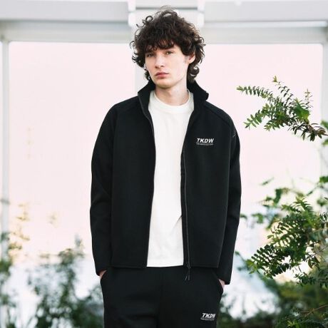 [^ԁFG8755002]yfUC|Cgzyʂł˔֗ȃWPbg ꂽX|[c~bNX̒Ȃ_{[jbgfނgpAV[YʂăX|[eB[ȃtBbg񋟂X^hWPbgByʂœ₷A舵₷x񂾃ACe͂炩Ȕ́Bd\̐n̓X^hJ[dlƑ܂āAɂƃAv[`Bt@Xi[͈tdlŒE₷AfBe[łȂgɂAv[`Ă܂BnG87|75002ƃZbgAbvł̃X^CO߁Bg[jO͂A^E[XłX^CbVȒȂ\Ń}`Ɋ􂷂ACełBydlzE|PbgF~2EnȂƖ̊֌WɂAۂFČꍇ܂B܂Ap\REX}[gtHȂǂ̊ɂA኱iƉ摜̃J[قȂꍇ܂Bd:03(L)520g