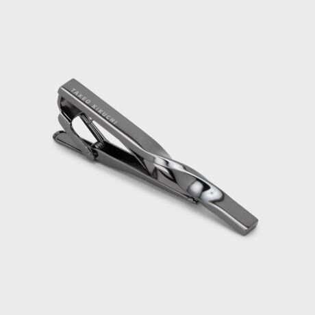 [^ԁF07005803]~bh_cCXgFgt[`[Â_ȂЂ˂yfUC|Cgz𒴂ċP̃fUCA[gPȂ鑕ił͂ȂAgɒA[gs[XBu~bh_cCXgv́A20I΂̊vVIȃfUCu~bhZ`[vCXpCAAɑh^Co[łBVvȂvZsꂽuЂ˂ṽfUCApx̉ɂĕ\ςɃ_ȋPƒmIȉs炵܂BЂ˂肪ށAƉe̔Θb̃^Co[̊jŚA̓Ɠ́uqlpxvB~bhZ`[fUCL̗L@IȃtHƃV[vȃCẐЂ˂́A𑽊pIɑP܂B炩ȋȖʂƉsGbWDȂƉẽRgXgB{̐ElZhAkȁuЂ˂v̌|pu{vł邱Ƃ̌ւƁA{̏nElɂ鍂xȋZp܂BʓIȃ^Co[ɂ͂ȂAGȁuJȃqlZpv́AEľoƊAוɂ킽uJȖvÂЂ˂̔őɈoz܂悤ȌƗǎȎG𐶂ݏoĂ܂BǂȃlN^CɂfAIׂ2F̕\Ȃ̌ƃZXۗAjbPƃNjbP2FWJłBjbPiVo[jF~bhZ`[fUC̎N[ŖIȈۂAꂽsIȃX^CɃ}b`܂BNjbPiK^jFg_Ȑ[݂oAIłȂl̖͂o܂Bǂ̂悤ȃlN^CɂRɗn݁AȂ̃rWlXX^Cɐ[݂ƗVѐSvX܂B~bhZ`[̑ZAȂ̌BƖ̊֌WɂAۂFČꍇ܂B܂Ap\REX}[gtHȂǂ̊ɂA኱iƉ摜̃J[قȂꍇ܂B