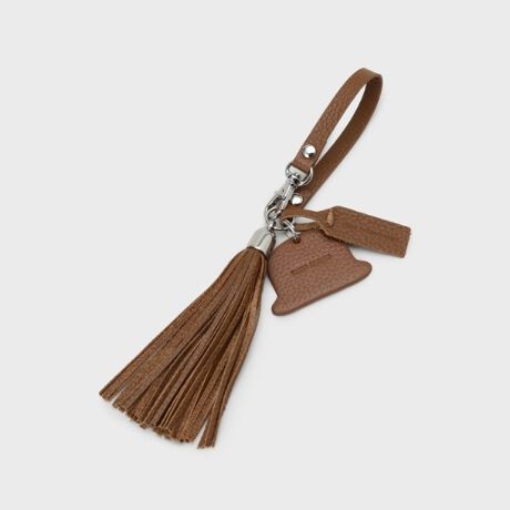 [^ԁFG8705475]yVNU[z{[[nbg^^bZ`[u̃obOɁAVѐSYʂȃANZgBvTAKEO KIKUCHIAuhDNA郆j[Nȃ{[[nbg^^bZ`[oꂵ܂BꂽfUC̒ɗVѐS邱̃`[́AȂ̓ɂ肰ȂvXĂ܂Byi̓zTAKEO KIKUCHI炵{[[nbgfUCFuh̐Eςے{[[nbg`[tɂAɂȂIWifUCBĂ邾ŊyȂ悤ȁA`[~Oȑ݊͂łBǎȃ^bZFȂ₩ȃVNU[ōꂽ^bŹAтɗDɗhAobOɉ؂₩ȓ܂BobOɃANZgFñVvȃobOÃ`[vX邾ňCɂxAbvB肰Ȃ咣A͂ƍɂ҂łBIׂ4F̃J[oG[VFȂ̃X^CobO̐Fɍ킹đIׂ閣͓I4Fpӂ܂Bǂ̐FiŁALR[fBl[gɓ݂܂BMtgɂœKFaLOAƂȂǁA؂ȐlւGIFTƂĂ΂邱ƊԈႢȂBʊ̂fUC͑鑤̃ZX点܂Byȕɂ߁zp̃obOɐV\TAKEO KIKUCHI̐EςDŁARNVĂt@bVɗVѐSꂽZX̗ǂGIFTTĂȂ̓ɁATAKEO KIKUCHIȂł͂̐ȗVѐSB{[[nbg^^bZ`[ŁAobOX^CAbvf[g܂񂩁HƖ̊֌WɂAۂFČꍇ܂B܂Ap\REX}[gtHȂǂ̊ɂA኱iƉ摜̃J[قȂꍇ܂B