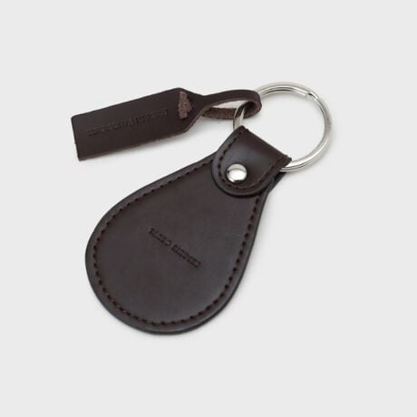 [^ԁFG8705474]uChU[ x[VbNL[z_[uʂA{̋PBgقǂɐ[܂鈤A̎ɁBvuChU[ґɎgpAVvłȂiL[z_[łBʂȂ~j}ȃfUĆAipłÔȂǋ܂Byi̓zu[F\ʂɔốAvɐ[ݍ܂E⃏bNXuu[vBꂱuChU[̏؂łAgނقǂɊvɓ݁ABꖳ̌ւƕωĂ܂BSƑϋvFIɂ킽nƂĈpĂuChU[́ǍSƑϋvɕxł܂B؂Ȍƃz[hAgɂSĂgp܂BՓIȃfUCFhbv^i^j̃U[ƃVo[̃OAǂȃX^CɂRɗnރx[VbNȃfUCBʂN킸ALɂg܂BoNωiGCWOjFgނقǂɃu[vɐ[ݍ݁ABꖳ̉Ɛ[݂̂FւƕωĂ܂B̃L[z_[ĂтЂy݂BGIFTɍœKFǎȑfނƐꂽfUĆA؂ȕւGIFTɂ҂łBƏjAAEjA̓ANX}XȂǁALV[ł̑蕨ƂĊ΂邱Ƃł傤BIׂJ[oG[VF͋C̃J[𕡐pӂ܂BD݂̐FIтAX̐ɗǎȍʂĂByȕɂ߁z{̊vi𒷂pVvłȂǎɂbɂȂĂւGIFTTĂoNωy݂ȂÃACeĂoтɊA{̊v̉ƊmȎGBuChU[L[z_[́AȂ̓ɂ肰Ȃi炵܂B