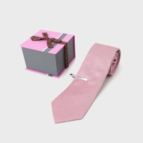 [^ԁF07001191]蕨ɍœKI{tJ[RrBOX^Co[Zbg؂ȕւ̑蕨ɖAŌ܂Iu{tJ[RrBOXZbgv́AꂽfUCƎp˔ʂȃMtgACełBJuԂɍLiȕ͋Cƍוɂ܂łfUCl̃ZXĂ܂BZbg̖̓|Cg1D匕̃W\ŏiȗ̊ox[VbNȖn̑匕́AWZ@̗pBVvȂŝfUCŁAǂȃV[ɂ}b`܂BtH[}ȏʂłA肰ȂivXB2D̗VѐSŌvXVvȃXgCv̏́A匕BOX̃J[▭ɑgݍ킹fUCBrWlXV[ł͍T߂ȌAJWAȏʂł͂ȃANZgo܂B3D^Co[tŃR[fBl[gԂ̃lN^CɉAVѐS鏬ƃx[VbNȃ^Co[ZbgɁBŁAX^CbVȃR[fBl[g܂BZł킸g֗͂łB蕨ɍœKȗR{t̏ipbP[WJuԂ̃NNoBʂȓ̑蕨ɂ҂łBpƃfUC̗rWlXJWA܂ŕLg邽߁Aꂽ喞BugMtgvƂĊ΂邱ƊԈႢȂIʂȏuԂʂMtgaALOA̓AސEjȂǁAV[Ŋ􂵂܂BƖ̊֌WɂAۂFČꍇ܂B܂Ap\REX}[gtHȂǂ̊ɂA኱iƉ摜̃J[قȂꍇ܂B