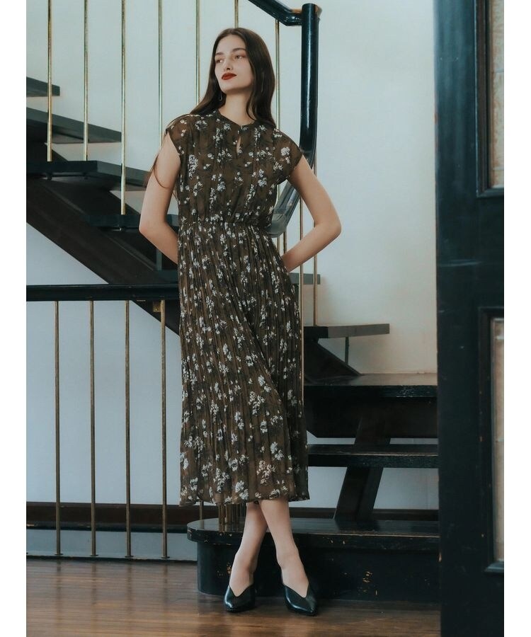 YECCA VECCA イェッカ ヴェッカ フラワー柄プリーツワンピース フラワー柄プリーツワンピース | イェッカ ヴェッカ(YECCA VECCA