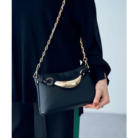 [^ԁF07000077200]{NV[ȃVGbgۓIȃnhobOBpȂ^nhVvȒɂfBeB[ւ̂AANZT[oŃR[fɎ₷ACełB}bgȎ̃U[fނƃS[h̃^p[cŃ[hȕ͋CvXBו̏oꂪ₷V}OlbgdlŁAԂȂ[͂̂|CgłBV_[`F[͎OłAX^COɍ킹Ăy݂܂BA4pF~z(10cm~20cm)F~500ml{gF~ SCULPTURE Iȃnh́ALE VERNISIWiBObv₷悤ɉxǂdˁA悢A[`⌨ɓށA₷dオɂȂĂ܂ByLE VERNIS^ExjzsIŎRȃX^CAl̏ɌăACfeBeB̂l̏ɌătŃtF~jȃ~bNXX^CāB@[J[^ԁF244-210501fp摜́A̓ŐFČꍇ܂Bg̃j^[ɂďi̐FČꍇ܂B25SS