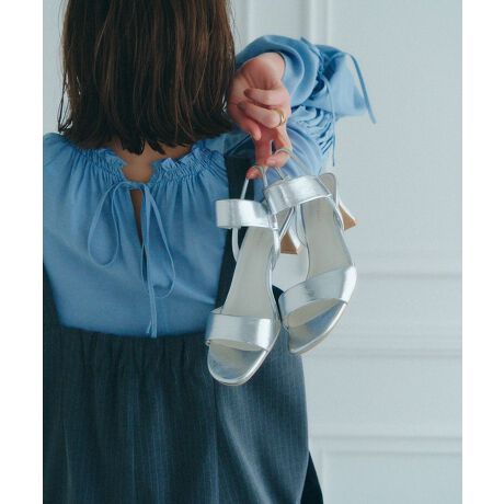 [^ԁF07000250100]悢c̃tFCNU[ŏ炵ۂvXT_B^b`łƗXgb`obNXOdl|CgłB킹ACeI΂Ȃx[VbNȃJ[ƁAR[fBl[g̃ANZgɂ߂̃Vo[3FWJB芴̂闚SnŃfC[Ɋ􂵂Ă邨߂̃ACełBfp摜́A̓ŐFČꍇ܂Bg̃j^[ɂďi̐FČꍇ܂B