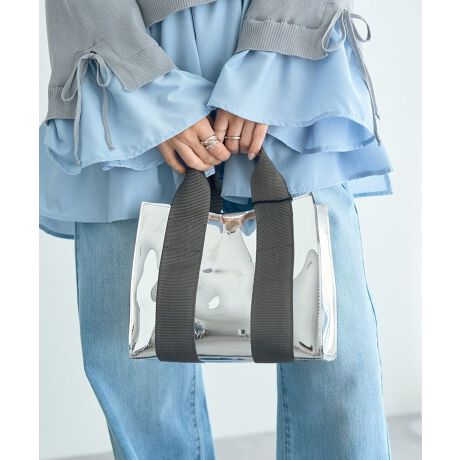 [^ԁF07000182200]ShfTPUgAJ̓ɂSĂgg[gobOBRpNgȃTCYȂACi[|Pbg[[͔QȂЂƕiłB͏vȓ{̃iCe[vgpByʂȂ̂ŁAfC[ɂ͂AƂU₨o܂ŕLV[ɍ킹Ċył܂ByTEMPERATE^epCgzTEMPERATE2017NɃVbNŃVvȃfUCI[V[YAI[IP[WŁA قǂ悭iɉaȋC߂鏗̂߂ƂrWēŗオ܂B IWĩo[i\ɁA̓VeB[CtAoP[VA ɂ͉J̓̂߂̃fB[XtbgEFȂIƂȂ邱ƂĂ܂B ̃RNVׂ͂āACnEXœL̋ZpIȃvZXŃfUCĂ܂B VOl`[fBeB[ƃCpNĝJ[AIWĩvgA ҂ƂtBbgƕi˔Ă܂B ͏ɏ̑_ƐɃCXpCAĂƎvĂ܂B[J[iԁFJOEfp摜́A̓ŐFČꍇ܂Bg̃j^[ɂďi̐FČꍇ܂B