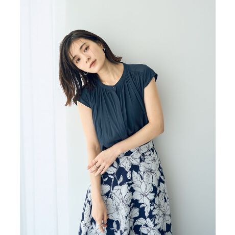 [^ԁF07000126600]Ɛ̂y₩ȑfނŎdĂuEXB悭ؚt`X[uƁAMU[{̓IȃfUC炵VGbgo܂BVvȃm[J[ɔ䗃dĂŒ񂵗͂QBאgpcƍ킹ꂢ߃X^C͂AOXJ[g킹Ăق̂tF~jɒp̂߂łB[]ň[][Ȃ]Lk[Ȃ]n[Ȃ]|Pbg[Ȃ]fp摜́A̓ŐFČꍇ܂Bg̃j^[ɂďi̐FČꍇ܂B