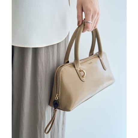 [^ԁF07000386700]ꂽ͋Ĉ钷`̃VGbgɃV[gnh~j{XgB̂郌U[gp͂łB180xJI[vt@Xi[ɂ̓jAX郂`[tANZgvXĂ肰ȂANZgɁBV_[xgtŃAWy߁AlXȃX^COɍ킹Ăėp̍ACełBA4pF~z(10cm~20cm)F500ml{gF~@ystory.^Xg[[zobOll̃CtX^C𗎂Ƃ݁AgĂƂŁw炵x\łAlĺwxɂȂB@story.̃mɂ́A̕̕ɂȂ悤ɂƂz߂Ă܂B@[J[^ԁF3A-1785-4fp摜́A̓ŐFČꍇ܂Bg̃j^[ɂďi̐FČꍇ܂B25SS