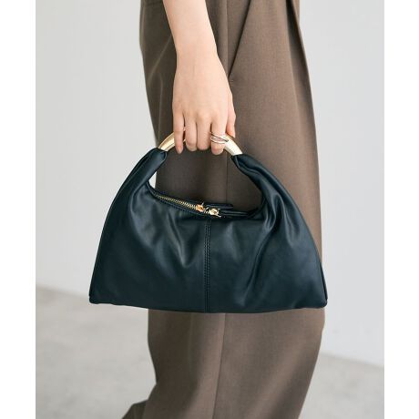 [^ԁF07000795300]̂悤ȗ̓Iȃ^nhڂ䂭fUCobOBRpNgȃTCYɕό`gCAOtHX^CbVȃfUCłBiɉ߂tFCNU[̂Ȃ₩ȑfފ͓IB~jTCYȂA傫JԌƂ蕝̂ʂŁAg̗ǂɂ܂BX^COɉ邾ŁA[hȃjAXYĂ邨߂̃ACełB SCULPTURE Iȃnh́ALE VERNISIWiBObv₷悤ɉxǂdˁA悢A[`⌨ɓށA₷dオɂȂĂ܂ByLE VERNIS^ExjzsIŎRȃX^CAl̏ɌăACfeBeB̂l̏ɌătŃtF~jȃ~bNXX^CāB@[J[^ԁF252-210506fp摜́A̓ŐFČꍇ܂Bg̃j^[ɂďi̐FČꍇ܂B25AW