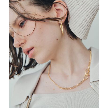 [^ԁF07000917900]fފ⑾̈قȂ2̃`F[gݍ킹ȃlbNXB悢{[ŔȂ݂̗ǂfUCłBߋɂ̓}e킹AEȒPBlXȃACeƃtɍ킹₷߃ACełBfp摜́A̓ŐFČꍇ܂Bg̃j^[ɂďi̐FČꍇ܂B25AW