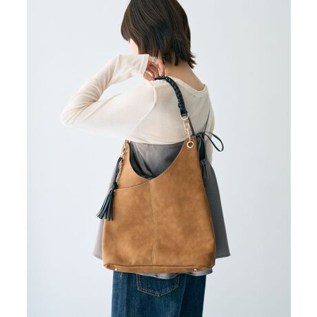 [^ԁF07000818000]XG[hfނV[Y[h߂郏nhobOB_VJbgXeb`ANZgvX܂B^bNȃRC`[肰ȂiȈۂɁBt̃xgŃV_[obOƂĂy߂2WAYdlłBItBXX^CɂfC[X^CɂAlXȃV[Ŋ􂷂邨߂̃ACełBA4ΉFZzi10~20cmjFZybg{gi500mljFZfp摜́A̓ŐFČꍇ܂Bg̃j^[ɂďi̐FČꍇ܂B25AW