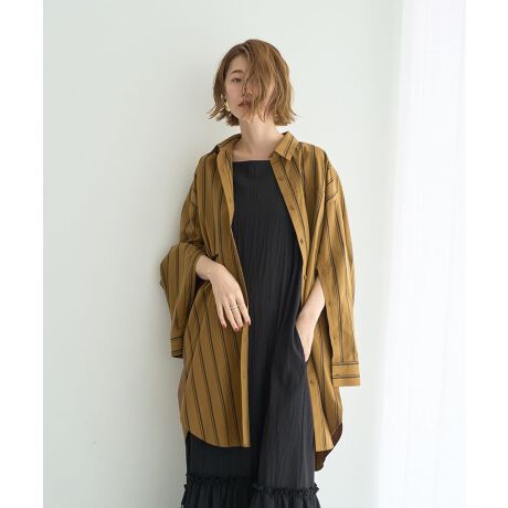 [^ԁF07000847100]zF̐ؑփfUC郍OVcB100̑fނŒSn̗ǂ͂łBAVg[Ƀ^bNꂽI[oVGbgŉHDƂĂ̒Ȃy݂܂B̃{^OăP[ṽX^CAW\2WAYfUCBG߂H~܂ŃOV[Y􂵂܂B[Ȃ]ň[][Ȃ]Lk[Ȃ]n[Ȃ]|Pbg[]fp摜́A̓ŐFČꍇ܂Bg̃j^[ɂďi̐FČꍇ܂B25AW