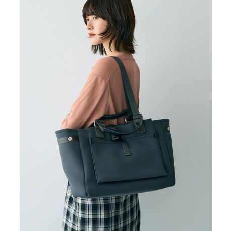 [^ԁF07000795000]肵{fBOfނŃJWAɎdĂg[gobOB_炩e͂̂lIvfނgpBtg̑傫ȃ|Pbg╡̓|PbgȂǁA@\̃fUC͂łBʂ̃Xibv{^ŗprɍ킹ăVGbgAWô|CgBfC[g͂ArWlXʊw܂ŕLV[Ŋ􂷂邨߂̃ACełBA4pFz(10cm~20cm)F500ml{gF@ystory.^Xg[[zobOll̃CtX^C𗎂Ƃ݁AgĂƂŁw炵x\łAlĺwxɂȂB@story.̃mɂ́A̕̕ɂȂ悤ɂƂz߂Ă܂B@[J[^ԁF3A-1660-4fp摜́A̓ŐFČꍇ܂Bg̃j^[ɂďi̐FČꍇ܂B25AW