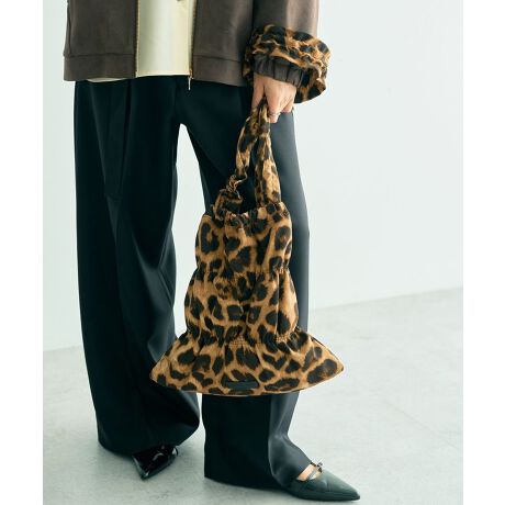 [^ԁF07000944000]V[OMU[{̊̂fUCobOBtbgŃRpNgȃtHig₷ȃfUCłBV_[Xgbv͒łACX^COɍ킹Ď΂ߊ|E|̎g\BVCj[J[⃌Ip[h̃J[WJŃR[fBl[g̃ANZgɂ߂łBA4pFZzi10~20cmjFZybg{gi500mljFZyCONTROL FREAK^Rg[t[NzCASUAL DAILY & TRENDx[VbNAghǂ炵JWAX^CDȑSĂ̕ɌĐSn悭AfC[ɎgACeĂ܂B[J[iԁF253-120506fp摜́A̓ŐFČꍇ܂Bg̃j^[ɂďi̐FČꍇ܂B25AW