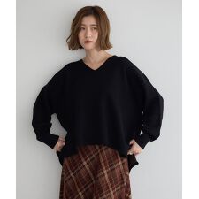 イェッカ ヴェッカ(YECCA VECCA)のVネック配色デザインニット