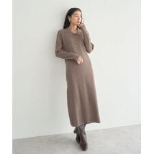 襟付きニットワンピース