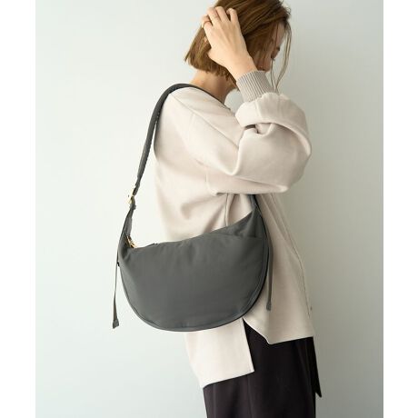 [^ԁF07000980000]tBbgǂ킹ĂlC̃n[t[obOBNX{fBŃX^COɃANZgĂg̗ǂ͂łBtbgȃRpNg^CvƁÃWbvJŃ}`LĎg2WAYdlBU[p[cJWA߂ȂWCgeNjbÑ|CgłBfp摜́A̓ŐFČꍇ܂Bg̃j^[ɂďi̐FČꍇ܂B