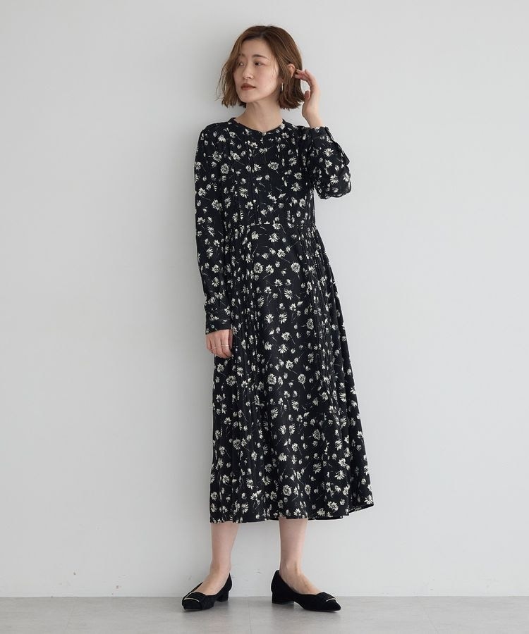フラワー柄プリーツワンピース | イェッカ ヴェッカ(YECCA VECCA