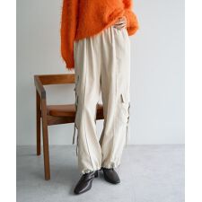 パラシュートカーゴパンツ