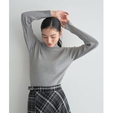 ラメ混ハイネックリブニット