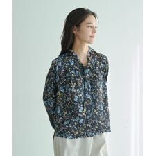 ボタニカルフラワー柄ボウタイブラウス