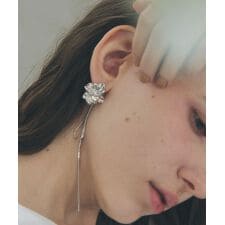 ニュアンスメタルチェーンピアス