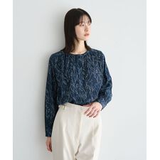 ラインフラワー柄ギャザーブラウス