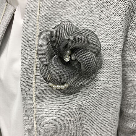 AƎAwɂIXXsfށtt[`[tɁAn̂I[KW[fނgp܂BsfUCtIP[WAtH[}V[Ŋ􂷂t[RT[WłB悭򊴂̂I[KW[ӂd˗̊oĂ܂B܂At[`[t̒ɂ̓Xg[ƃp[炢AiȃfUCɎdグ܂B݌ɂt₷AsƃNbv̂Qv`xdlłBWPbg̋hXX^CɃvX邾ŁAƉ؂₩Ȉۂo܂B[^ԁF12-83AY02-202]