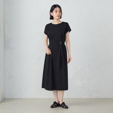 【接触冷感・防汚機能】ベルト付　フレンチスリーブ　タック　ワンピース