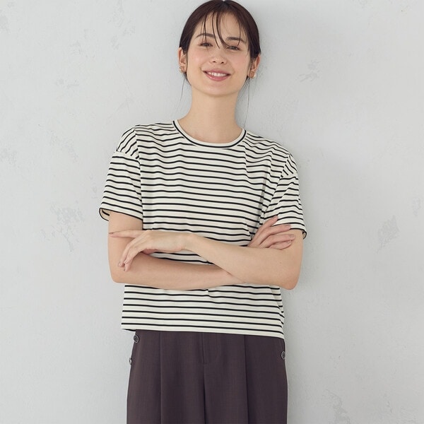 ボックスシルエット クロップ丈ボーダーＴシャツ