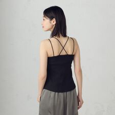 カップ付きダブルストラップ　キャミソール