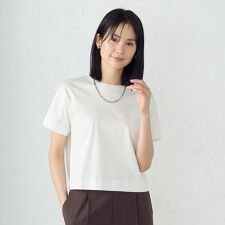 ボックスシルエット　クロップド丈　Ｔシャツ