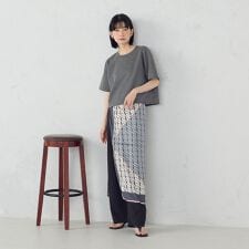 モノグラムスカーフ