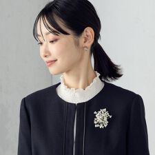 【宮城舞さん着用】プラスチックパール　フラワーブローチ