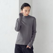 吸湿発熱 ハイネックＴシャツ