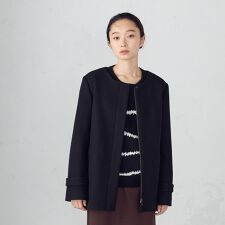 コムサイズム(COMME CA ISM)の2WAYフーデッドショートコート