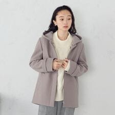 コムサイズム(COMME CA ISM)の2WAYフーデッドショートコート