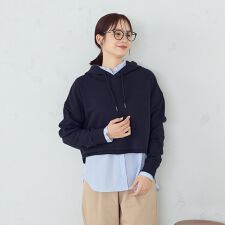 ショート丈　パーカー
