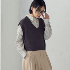 Vネックニットベスト