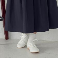 レースアップシューズ
