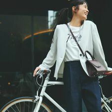 【宮城舞さん着用】ロゴ ロンT