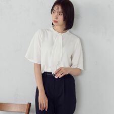 ボウタイ風 半袖ブラウス